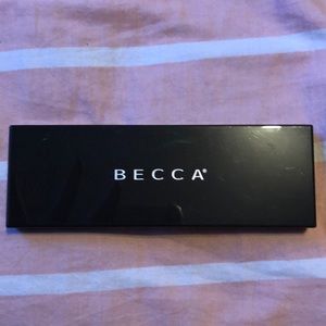 Becca ombré nudes eye palette